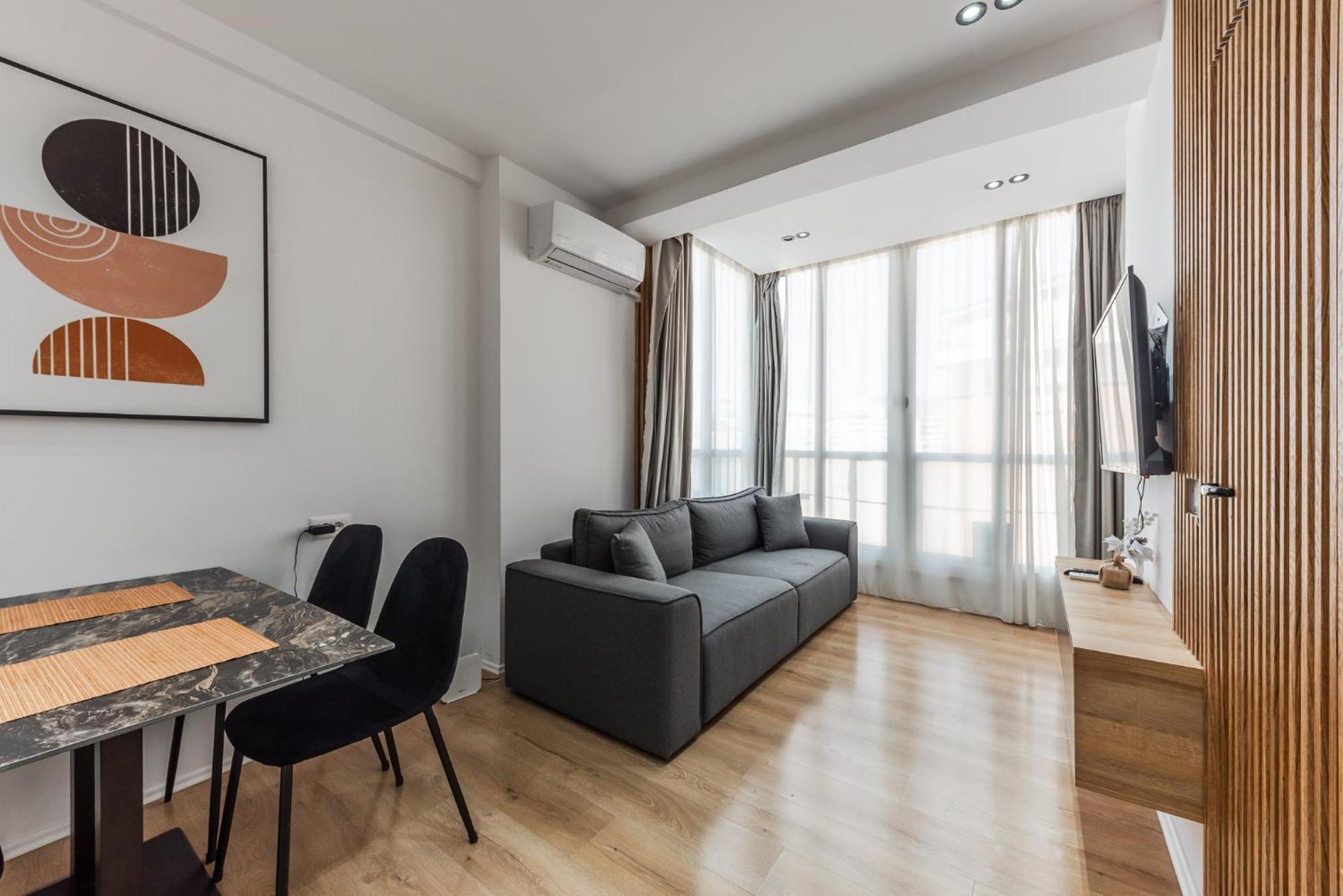 Atelier Apartments By Kondo Stays ティラナ エクステリア 写真