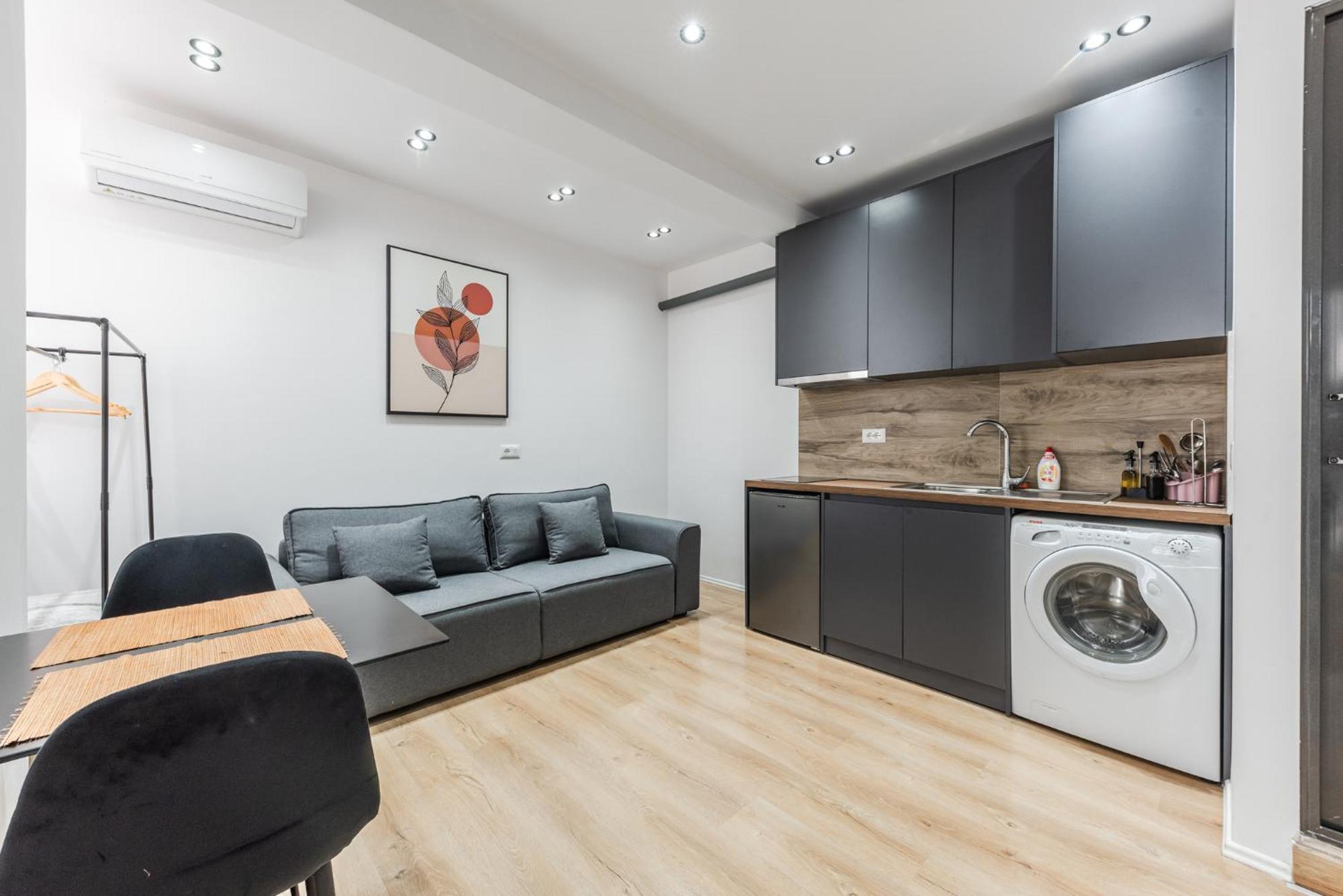 Atelier Apartments By Kondo Stays ティラナ エクステリア 写真